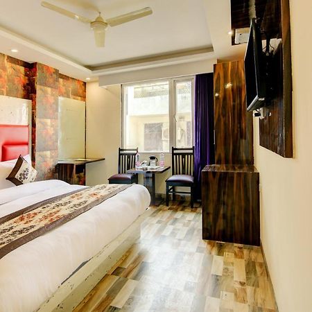 Hotel Smart Signature New Delhi Buitenkant foto