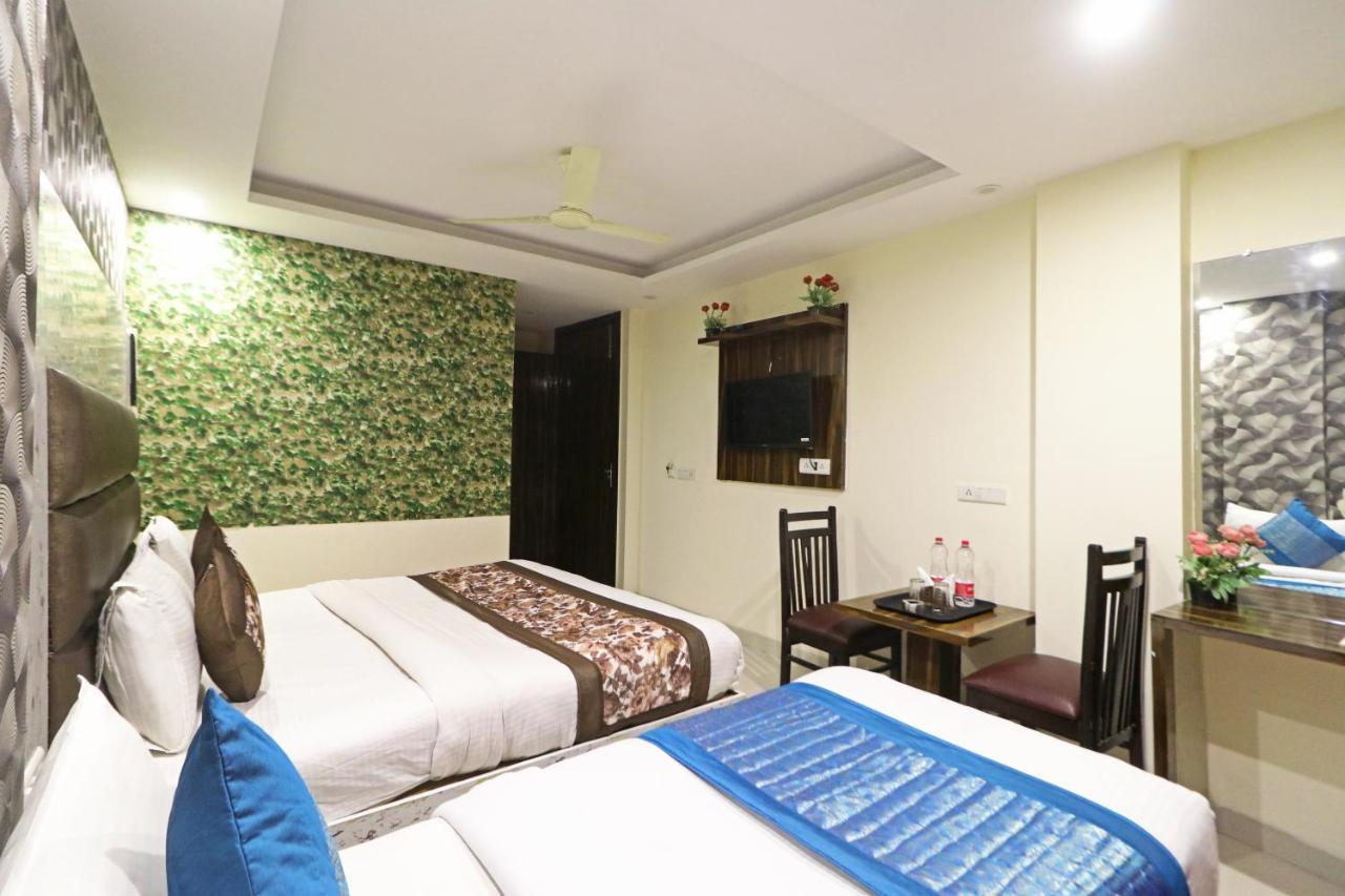 Hotel Smart Signature New Delhi Buitenkant foto