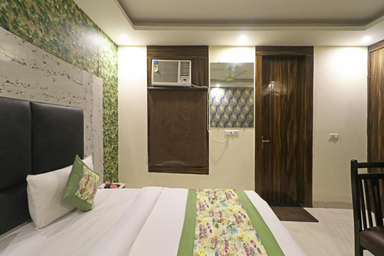 Hotel Smart Signature New Delhi Buitenkant foto